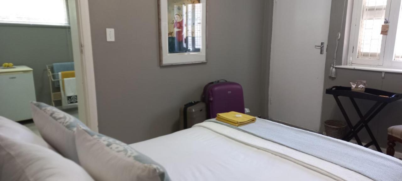 Peony Luxury Room With Wifi And Own Entrance Stellenbosch Buitenkant foto
