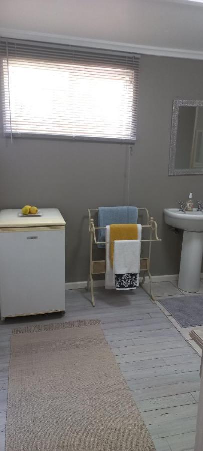 Peony Luxury Room With Wifi And Own Entrance Stellenbosch Buitenkant foto